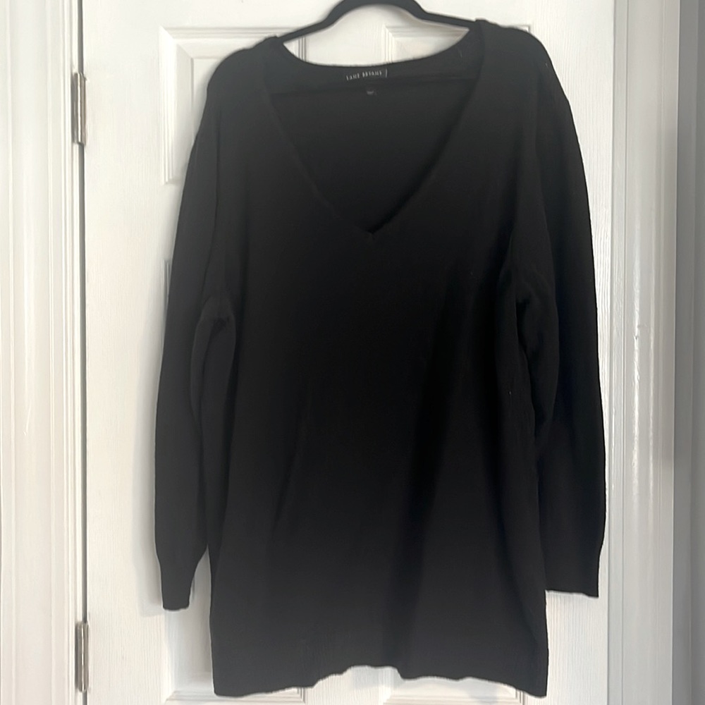Lane Bryant Black V-neck sweater size 22/24.